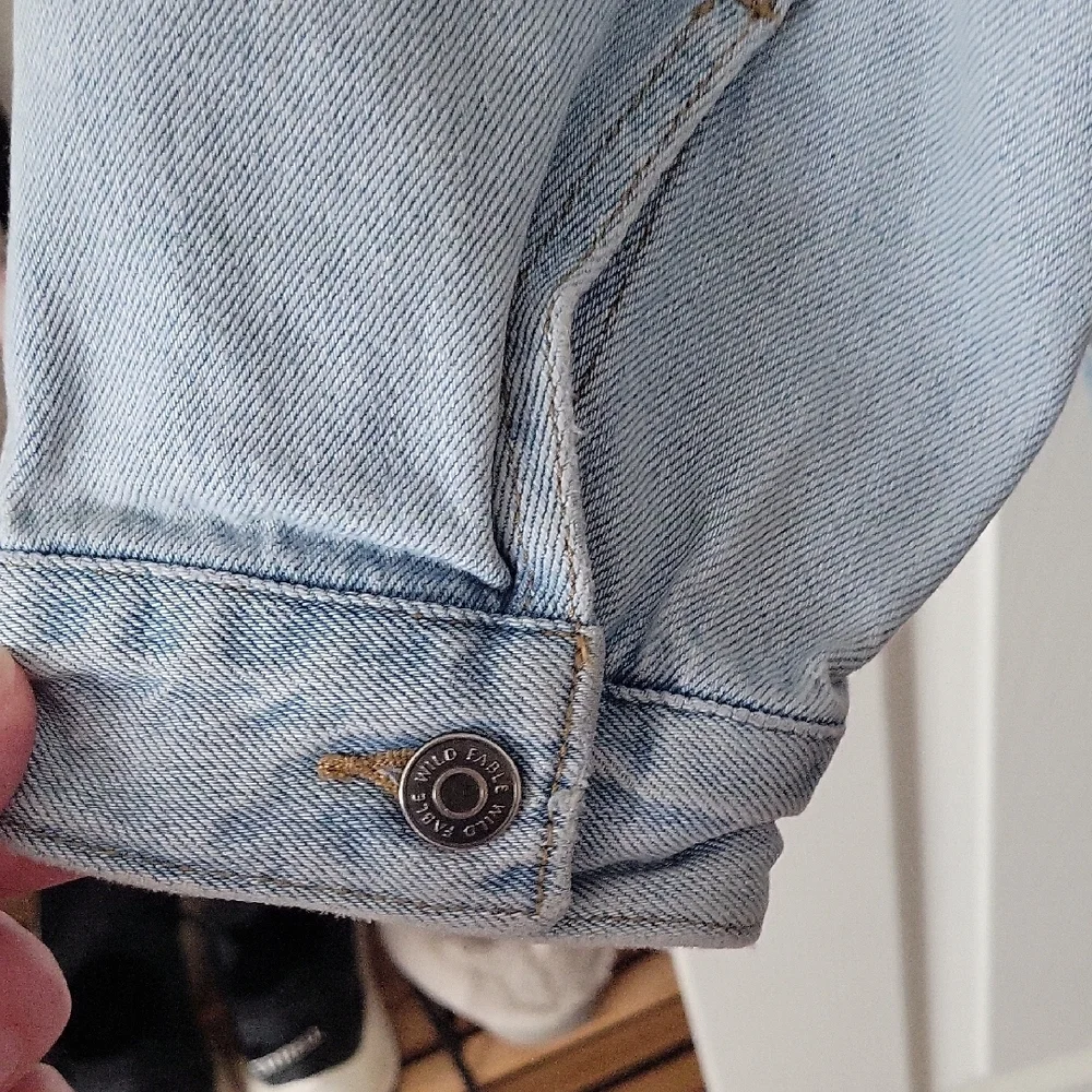 Wild Fable Light Blue Jean Jacket - Picture 6 of 8